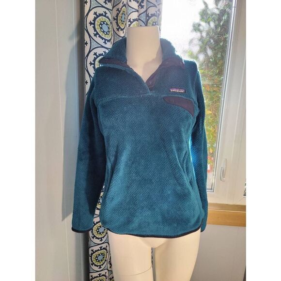 Patagonia Tops - Patagonia Fleece Pullover